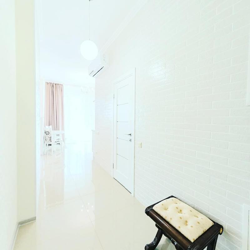 1 Room 60M2 Center Of Obolon Near River Side. With Terrace. 22 Floor Kijev Kültér fotó