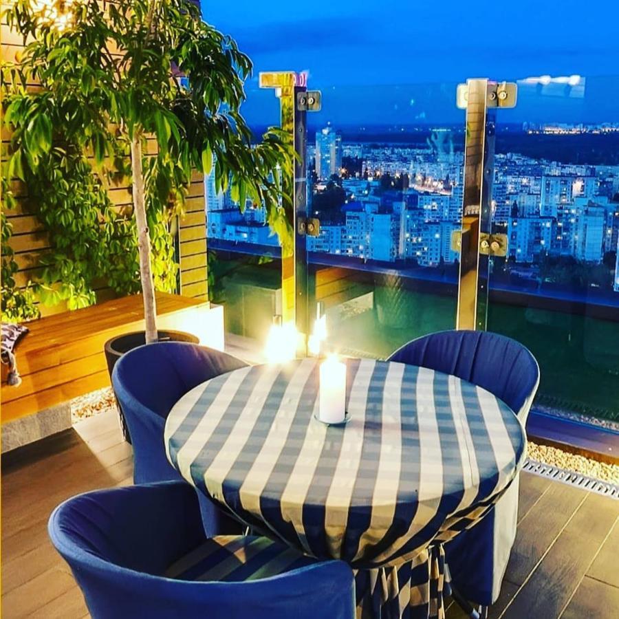 1 Room 60M2 Center Of Obolon Near River Side. With Terrace. 22 Floor Kijev Kültér fotó
